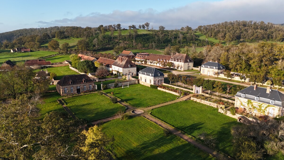 Les bords de l'Aumance en bordure du domaine
