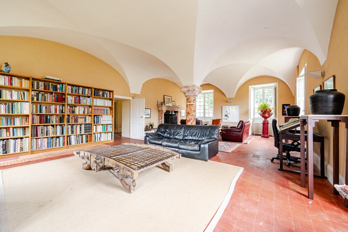 Intérieur habité du Château du Creux