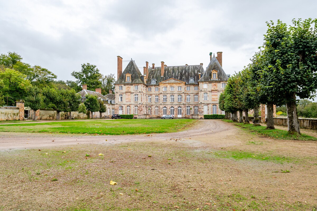 Plaines et bois giboyeux du domaine du Château du Creux